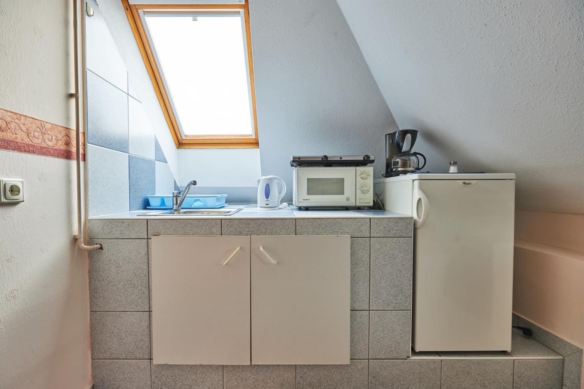 Ada Apartmanhaz Hajdúszoboszló Buitenkant foto