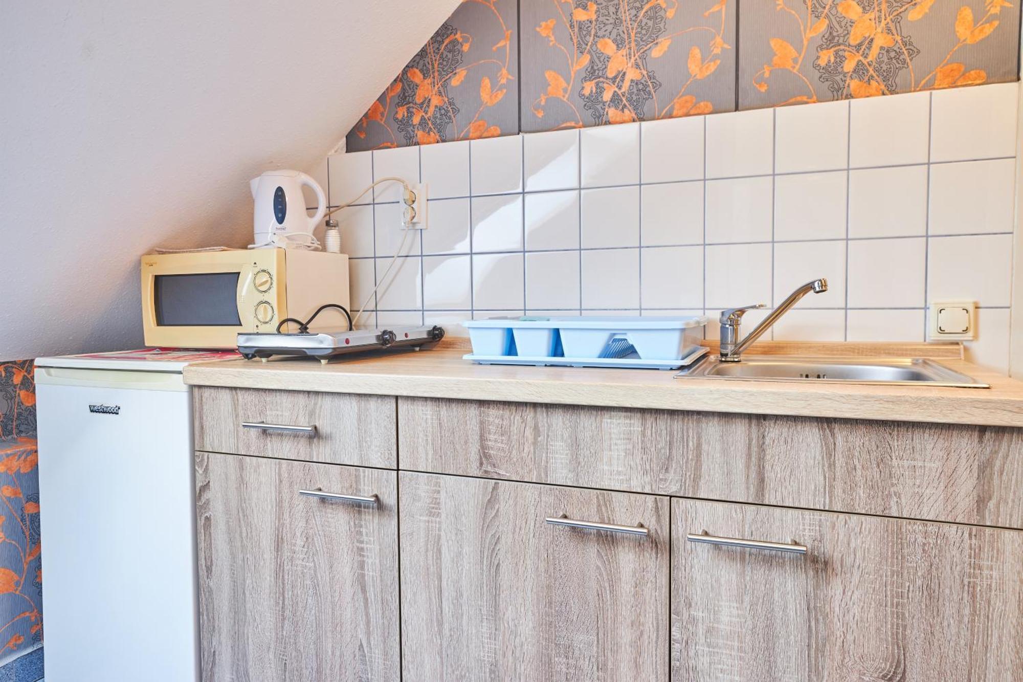 Ada Apartmanhaz Hajdúszoboszló Buitenkant foto